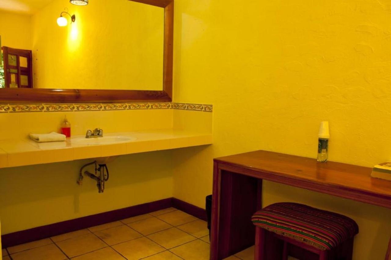 Hotel Jaguar Inn Tikal Luaran gambar